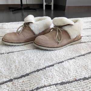 Too tight for my feet. Tan, shearling lined, lace up.